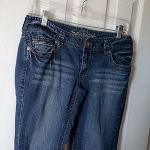 Maurices jeans